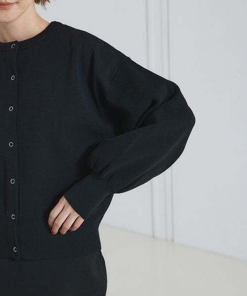 abahouse mavie（アバハウスマヴィ）の「ポリエステル2WAYショートカーデ（カーディガン/ボレロ・レディース・ホワイト/ブラック/ダークオレンジ・フリー）」の5枚目の写真