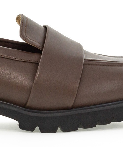 A de Vivre（アドゥヴィーヴル）の「サステナブル 晴雨兼用 タンクソールローファー（ローファー・レディース・ブラック/アイボリー/ダークブラウン・L/M/LL/S）」の12枚目の写真