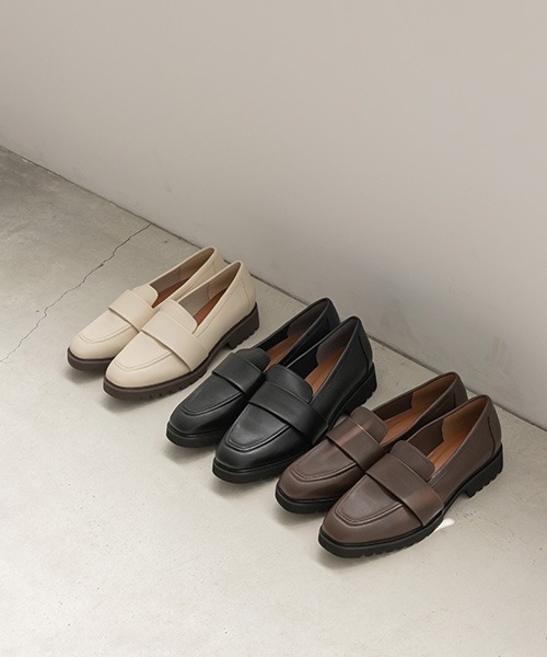 A de Vivre（アドゥヴィーヴル）の「サステナブル 晴雨兼用 タンクソールローファー（ローファー・レディース・ブラック/アイボリー/ダークブラウン・L/M/LL/S）」の14枚目の写真