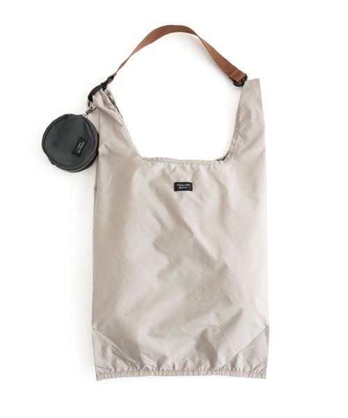 STANDARD SUPPLY(スタンダードサプライ)の「スタンダードサプライ / SIMPLICITY シンプリシティ / ROUND CHARM POUCH ラウンドチャームポーチ(ポーチ・レディース・チャコールグレー/モカ/レッド/ブルー/グレー/ダークネイビー/サンドベージュ/ブラック/グリーン/マスタード/ダークパープル/ダークブラウン・FREE)」の20枚目の写真
