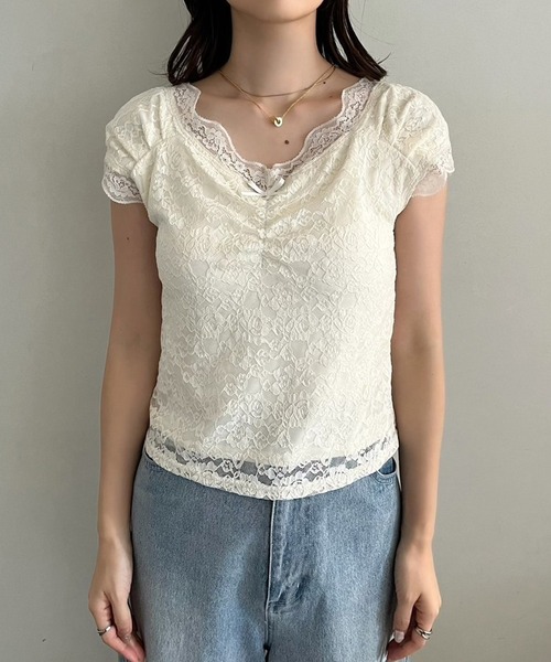 one after another NICE CLAUP（ワンアフターアナザーナイスクラップ）の「Vネックレースインナー（タンクトップ・レディース・ピンクベージュ/オフホワイト/チャコールグレー・FREE）」の5枚目の写真