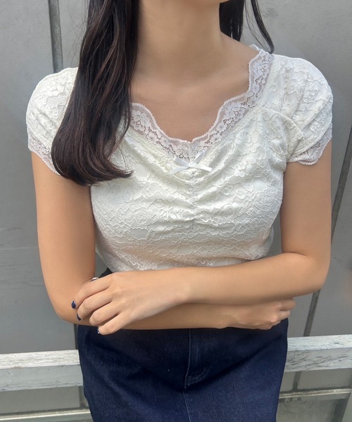 one after another NICE CLAUP（ワンアフターアナザーナイスクラップ）の「Vネックレースインナー（タンクトップ・レディース・ピンクベージュ/オフホワイト/チャコールグレー・FREE）」の14枚目の写真