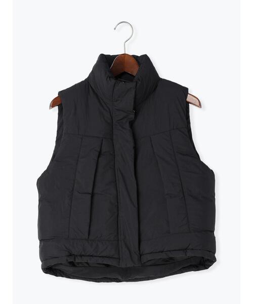 Te chichi（テチチ）の「ナイロンタンブラークロップド中綿ベスト（ベスト・レディース・オフホワイト/ブラック・F）」の17枚目の写真