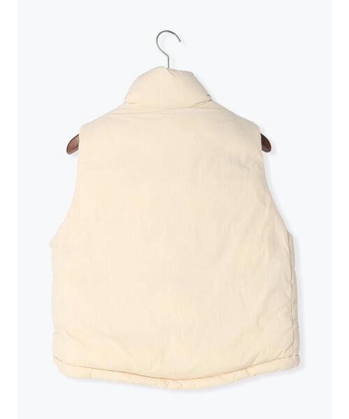 Te chichi（テチチ）の「ナイロンタンブラークロップド中綿ベスト（ベスト・レディース・オフホワイト/ブラック・F）」の15枚目の写真