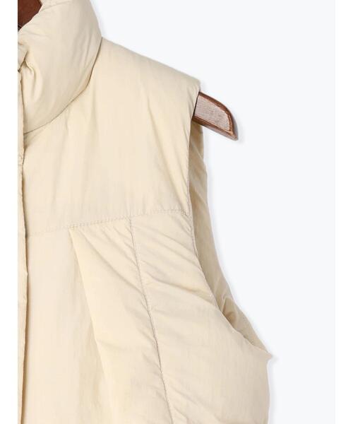 Te chichi（テチチ）の「ナイロンタンブラークロップド中綿ベスト（ベスト・レディース・オフホワイト/ブラック・F）」の13枚目の写真