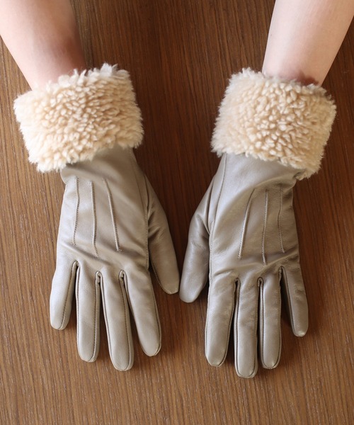 sankyo shokai（サンキョウショウカイ）の「ラムレザーボアエコファー手袋 スマホ対応（手袋・レディース・ブラック/ダークブラウン/キャメル/グレイッシュベージュ/ボルドー・フリー）」の6枚目の写真