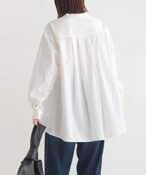 OMNES(オムネス)の「製品洗いスラブコットンピンタック長袖シャツ(シャツ/ブラウス・レディース・チャコールグレー/ホワイト/ワイン/ライトカーキ・FREE)」の13枚目の写真