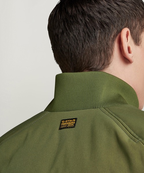 G-STAR（ジースター）の「TRACK OVERSHIRT/軽量中綿トラックブルゾン/スタンドカラージャージトップス（ジャージ・メンズ・ダークオリーブ・LARGE/MEDIUM/X-LARGE/X-SMALL/SMALL）」の5枚目の写真