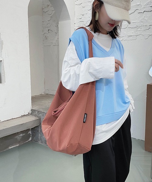 Miniministore(ミニミニストア)の「ショルダーバッグ 大容量 ボディーバッグ(ショルダーバッグ・レディース・ブラック/レッド/カーキ/ベージュ・フリー)」の12枚目の写真