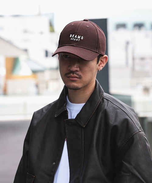 BEAMS HEART（ビームスハート）の「【ユニセックス】BEAMS HEART ロゴ キャップ（キャップ・メンズ・ブラック/ネイビー/ダークブラウン・ONE SIZE）」の14枚目の写真