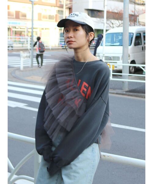 Ungrid（アングリッド）の「マルチWayチュールフリルトップス（ベスト・レディース・ベージュ/チャコールグレー・FREE）」の16枚目の写真