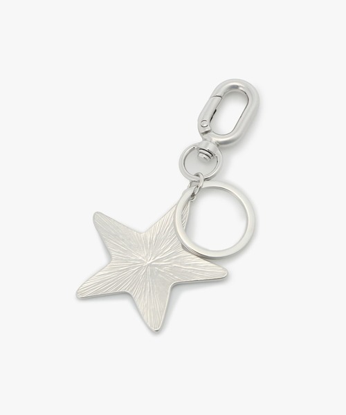 To b. by agnes b.(トゥービーバイアニエスベー)の「WV81 CHARM スターロゴキーチャーム(キーケース/キーアクセサリー・レディース・ブラック・FREE)」の2枚目の写真