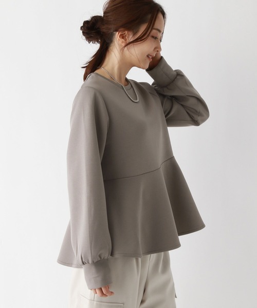 GLOBAL WORK(グローバルワーク)の「ライトクッションペプラムプルオーバー/987151(スウェット・レディース・ブラック/モカ/アイボリー・MEDIUM/LARGE)」の8枚目の写真