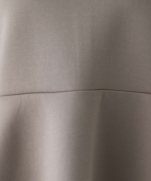 GLOBAL WORK(グローバルワーク)の「ライトクッションペプラムプルオーバー/987151(スウェット・レディース・ブラック/モカ/アイボリー・MEDIUM/LARGE)」の19枚目の写真