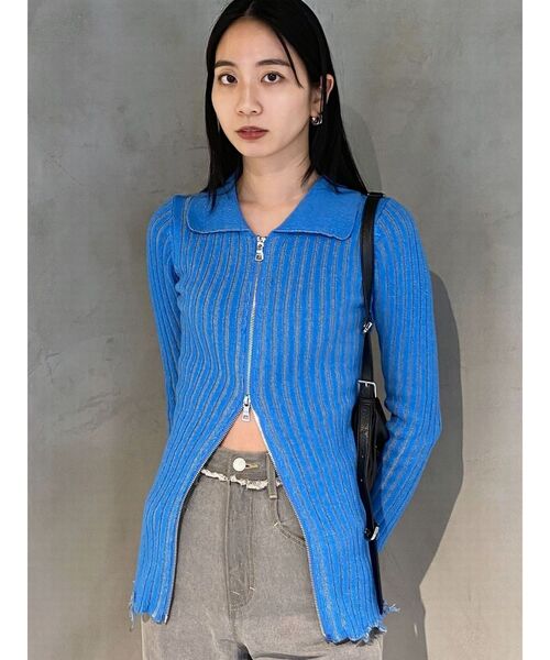 EMODA(エモダ)の「クラッシュリブジップフィットニット(ニット/セーター・レディース・オレンジ/アイボリー/ブラック/ブルー・FREE)」の6枚目の写真