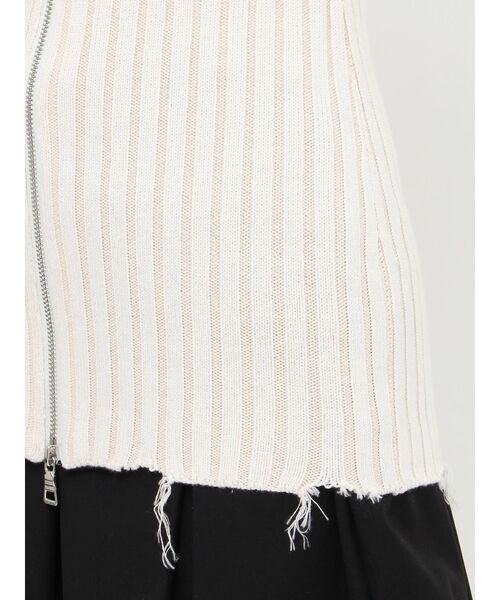 EMODA(エモダ)の「クラッシュリブジップフィットニット(ニット/セーター・レディース・オレンジ/アイボリー/ブラック/ブルー・FREE)」の17枚目の写真