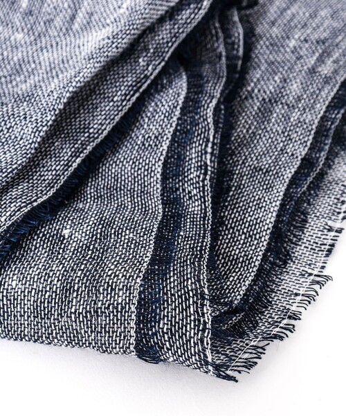 NOLLEY'S goodman(ノーリーズグッドマン)の「リネンシャンブレーストール イタリア製(ストール/ショール・メンズ・ネイビー/ブルー系その他・FREE)」の5枚目の写真