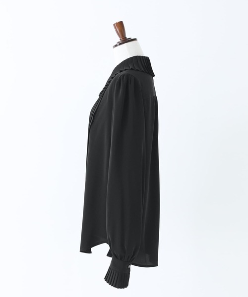 somari imagination（ソマリ イマジネーション）の「『ピンタックプリーツブラウス』（シャツ/ブラウス・レディース・オフホワイト/ブラック・1/2）」の8枚目の写真