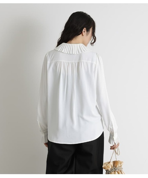 somari imagination（ソマリ イマジネーション）の「『ピンタックプリーツブラウス』（シャツ/ブラウス・レディース・オフホワイト/ブラック・1/2）」の12枚目の写真