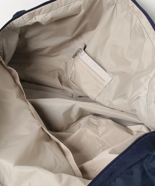 LeSportsac（レスポートサック）の「LeSportsac DELUXE XL WEEKENDER レスポートサック デラックス ボストンバッグ（ボストンバッグ・レディース・ブラック系/ネイビー・FREE）」の9枚目の写真