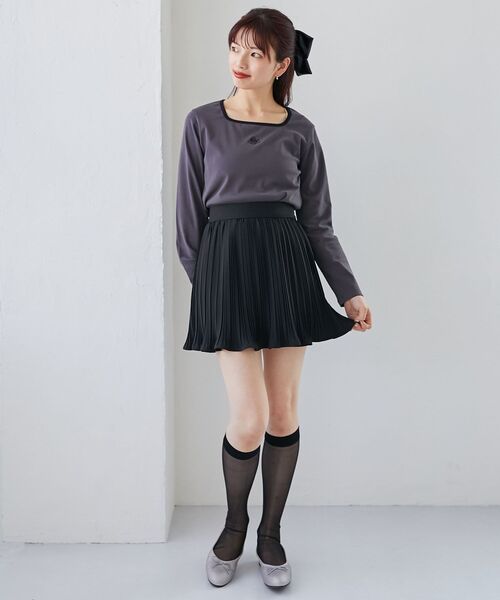 MAJESTIC LEGON(マジェスティックレゴン)の「スクエアネックバイカラーロンT(Tシャツ/カットソー・レディース・チャコールグレー/オフホワイト/ブラック・MEDIUM)」の13枚目の写真