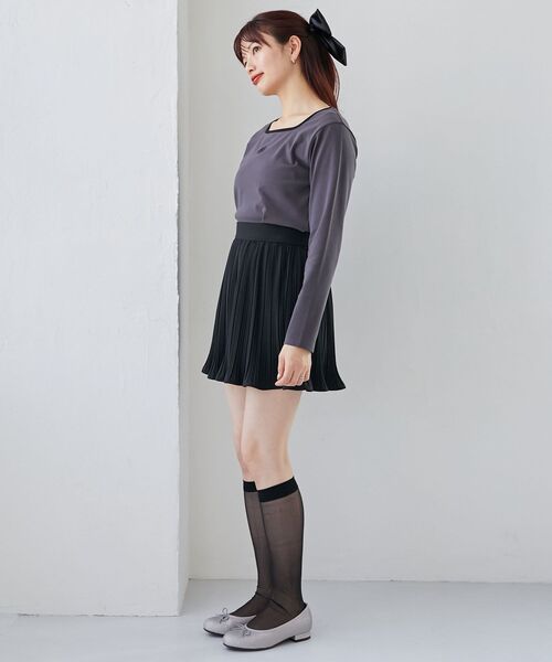 MAJESTIC LEGON(マジェスティックレゴン)の「スクエアネックバイカラーロンT(Tシャツ/カットソー・レディース・チャコールグレー/オフホワイト/ブラック・MEDIUM)」の15枚目の写真