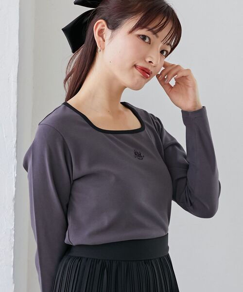 MAJESTIC LEGON(マジェスティックレゴン)の「スクエアネックバイカラーロンT(Tシャツ/カットソー・レディース・チャコールグレー/オフホワイト/ブラック・MEDIUM)」の17枚目の写真