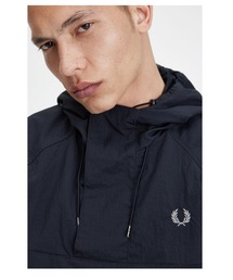 FRED PERRY（フレッドペリー）の「Overhead Shell Jacket