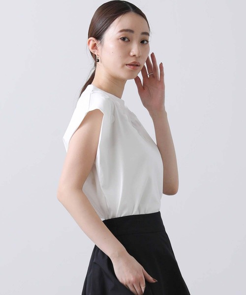 Liyoca（リヨカ）の「Ｃペタルクルーカットソー（Tシャツ/カットソー・レディース・オフホワイト/ブラック・FREE）」の8枚目の写真