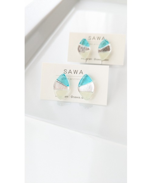 tone(トーン)の「【sawa】花びらピアス(MA)(ピアス(両耳用)・レディース・ラベンダー/ターコイズブルー/ブルー・FREE)」の12枚目の写真