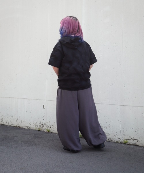 rovtski(ロフトスキー)の「ポリアラジンパンツ(その他パンツ・レディース・グレー/ブラック・FREE)」の21枚目の写真