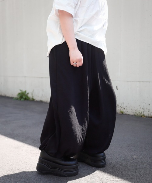 rovtski(ロフトスキー)の「ポリアラジンパンツ(その他パンツ・レディース・グレー/ブラック・FREE)」の9枚目の写真