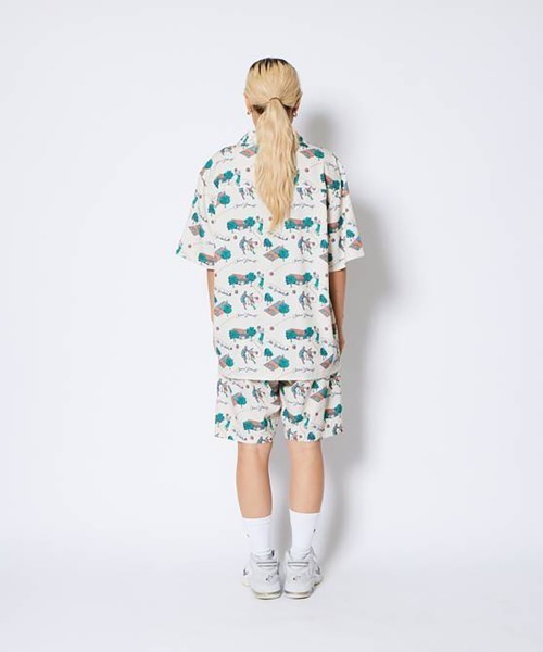 AKTR（アクター）の「AKTR ALOHA 6.5-INCH SHORTS（アクター アロハ 6.5インチ ショーツ）（その他パンツ・メンズ・ネイビー/ベージュ系・MEDIUM/LARGE/X-LARGE/XX-LARGE）」の13枚目の写真