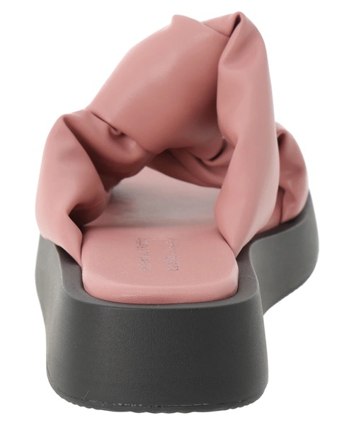 earth music&ecology(アースミュージックアンドエコロジー)の「ORientalTRafficツイストパデットサンダル(サンダル・レディース・ブラック/ピンク/ホワイト・L/M/S)」の5枚目の写真