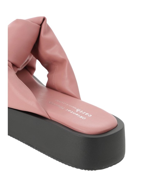 earth music&ecology(アースミュージックアンドエコロジー)の「ORientalTRafficツイストパデットサンダル(サンダル・レディース・ブラック/ピンク/ホワイト・L/M/S)」の8枚目の写真