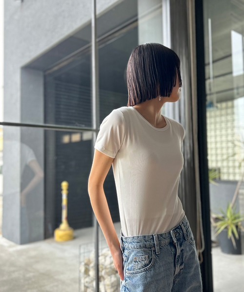 Kotoe(コトエ)の「カラー ミニT リブ タイトトップス(Tシャツ/カットソー・レディース・ブラック/ホワイト/ピンク/ライム・FREE)」の12枚目の写真
