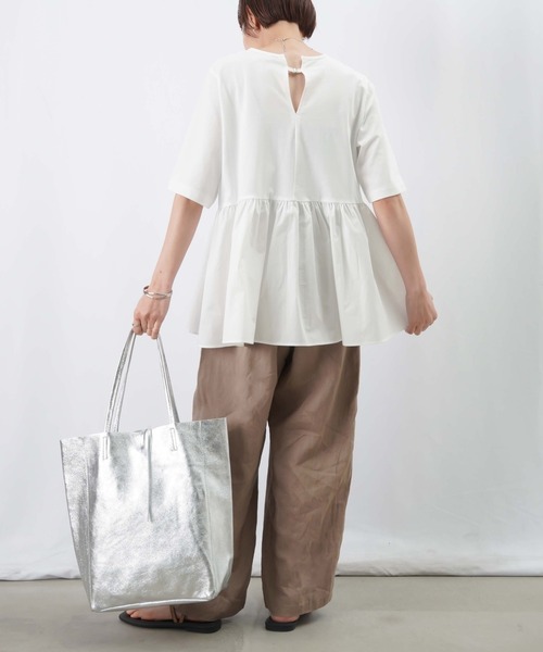 LUCA/LADY LUCK LUCA（ルカ/レディラックルカ）の「LC/LLL ペプラム切替カットソー / ペプラムデザインTee（Tシャツ/カットソー・レディース・グレイッシュベージュ/ブラック/オフホワイト・FREE）」の19枚目の写真