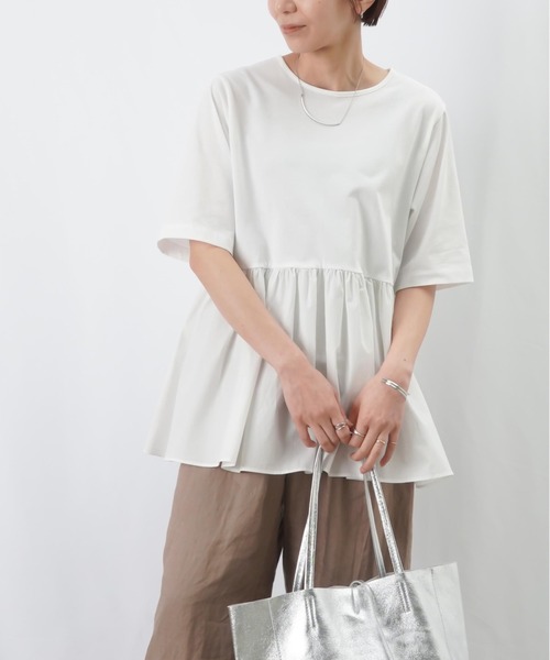 LUCA/LADY LUCK LUCA（ルカ/レディラックルカ）の「LC/LLL ペプラム切替カットソー / ペプラムデザインTee（Tシャツ/カットソー・レディース・グレイッシュベージュ/ブラック/オフホワイト・FREE）」の15枚目の写真