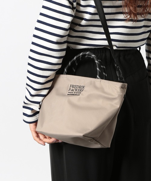 FREDRIK PACKERS（フレドリックパッカーズ）の「【FREDRIK PACKERS】MELL TOTE（ショルダーバッグ・レディース・グレイッシュベージュ/オリーブ/ブラック/グレー・FREE）」の13枚目の写真