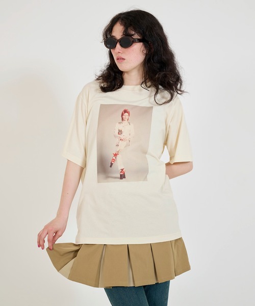 TINA:JOJUN(ティーナジョジュン)の「David Bowie ユニセックスTシャツ TINA:JOJUN(Tシャツ/カットソー・レディース・サックスブルー/クリーム・M)」の3枚目の写真
