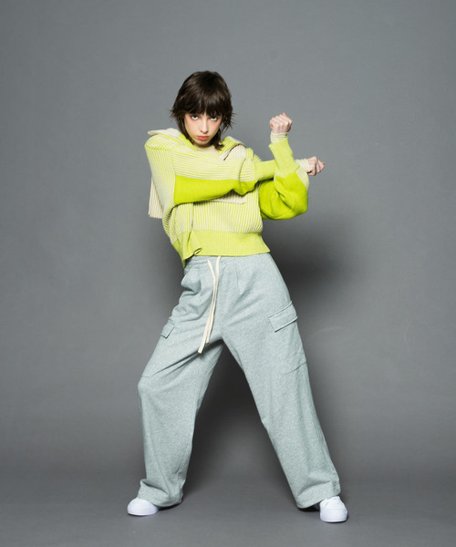 KBF(ケイビーエフ)の「『WEB/一部店舗限定カラー』レイヤードハーフZIPニット(ニット/セーター・レディース・レッド系その他/グリーン系その他/ブルー系その他/ブラック系その他・ONE)」の14枚目の写真