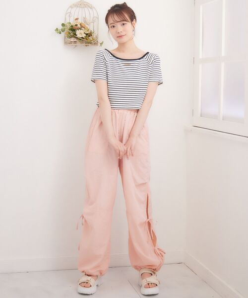 ems excite(エムズエキサイト)の「プレート付きボートネックCT(Tシャツ/カットソー・レディース・ナチュラル/チャコールグレー/ブラック系その他3/ピンク・FREE)」の21枚目の写真