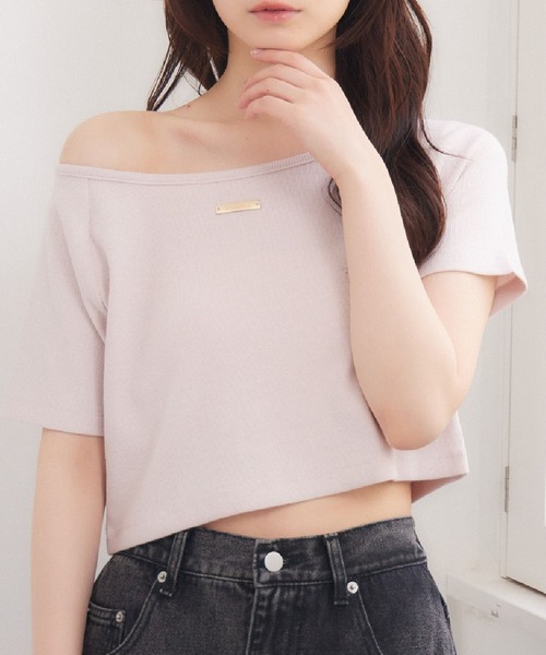 ems excite(エムズエキサイト)の「プレート付きボートネックCT(Tシャツ/カットソー・レディース・ナチュラル/チャコールグレー/ブラック系その他3/ピンク・FREE)」の4枚目の写真