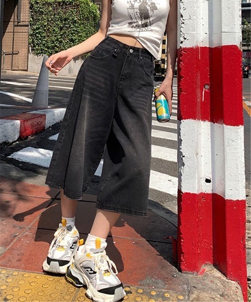 gossip!ロサンゼルス(ゴシップロサンゼルス)の「ヴィンテージ ウォッシュワイド7分デニムパンツ ハイウエストレディース(デニムパンツ・レディース・ブラック・S/M)」の7枚目の写真