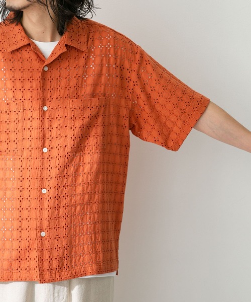 URBAN RESEARCH Sonny Label（アーバンリサーチサニーレーベル）の「レース刺繍ショートスリーブシャツ（シャツ/ブラウス・メンズ・オフホワイト/オレンジ/ネイビー・MEDIUM/LARGE）」の13枚目の写真
