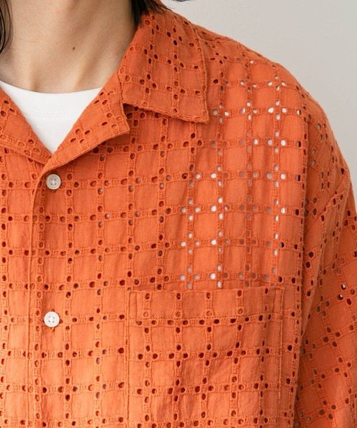 URBAN RESEARCH Sonny Label（アーバンリサーチサニーレーベル）の「レース刺繍ショートスリーブシャツ（シャツ/ブラウス・メンズ・オフホワイト/オレンジ/ネイビー・MEDIUM/LARGE）」の15枚目の写真