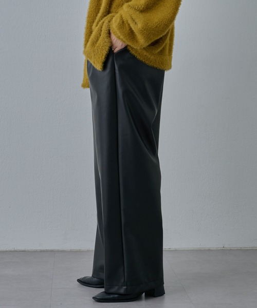 COLONY 2139(コロニートゥーワンスリーナイン)の「ワイドレッグレザーパンツ(その他パンツ・メンズ・ブラック・LARGE/MEDIUM)」の3枚目の写真