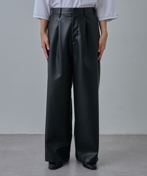 COLONY 2139(コロニートゥーワンスリーナイン)の「ワイドレッグレザーパンツ(その他パンツ・メンズ・ブラック・LARGE/MEDIUM)」の14枚目の写真