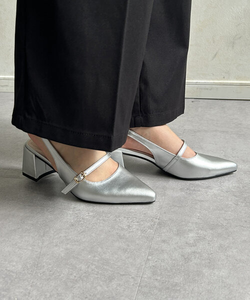 Thevon(ゼボン)の「ベルト付きアソートミュール(パンプス・レディース・グレー/シルバー/ブラック・M/L)」の20枚目の写真