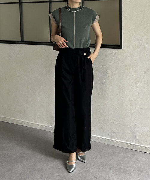 Thevon(ゼボン)の「ベルト付きアソートミュール(パンプス・レディース・グレー/シルバー/ブラック・M/L)」の22枚目の写真